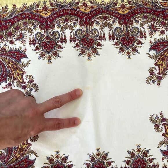 William Sonoma Cotton Placemats Yellow Maroon Floral - Picture 5 of 7